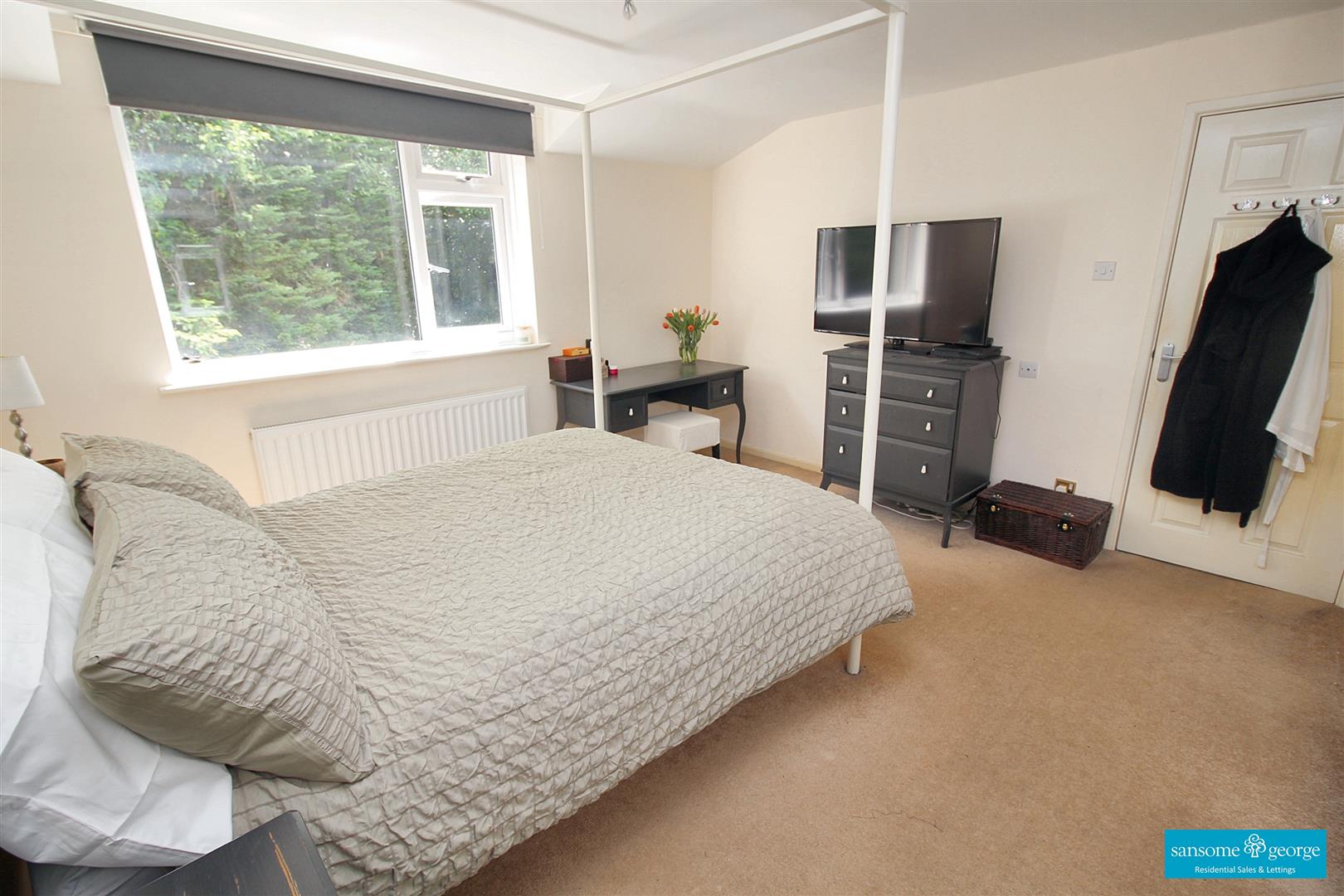 Skerritt Way, Purley On Thames, Reading